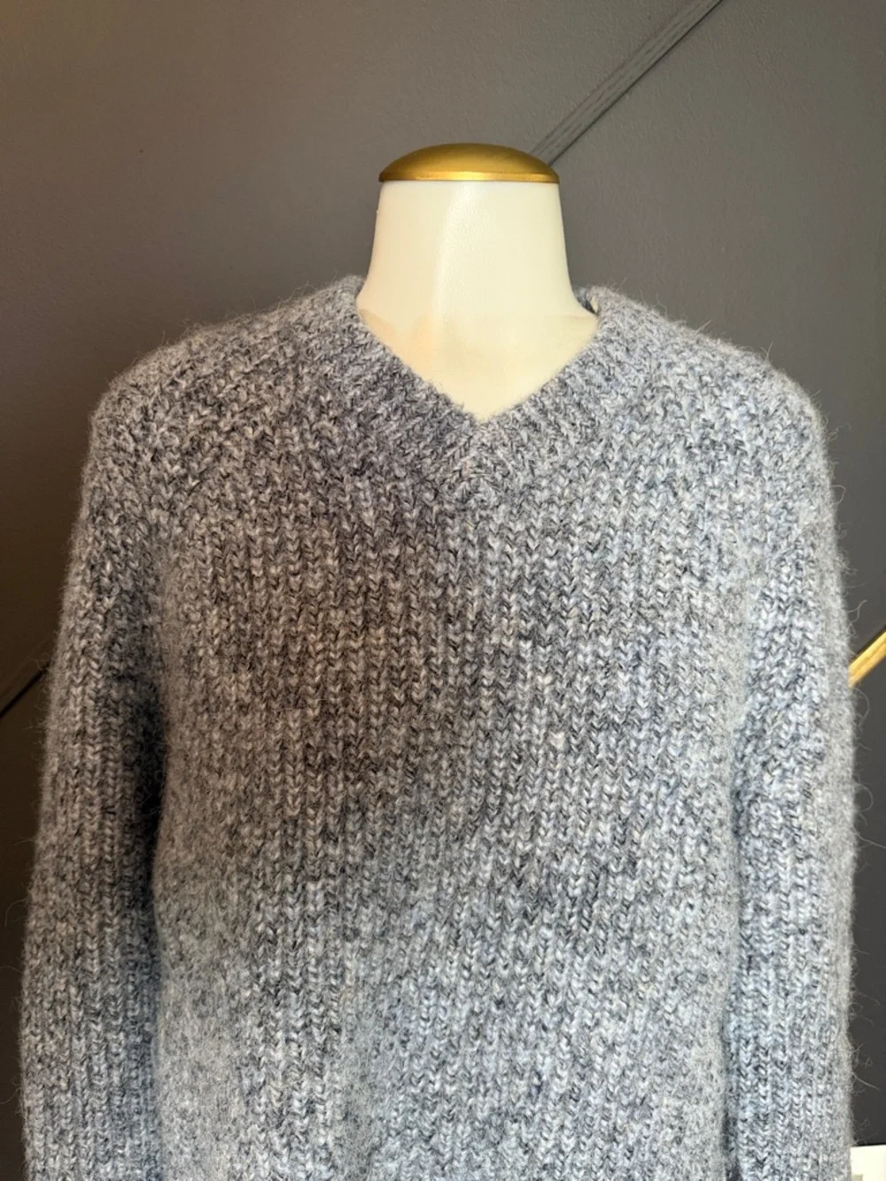 Men’s Lululemon Alpaca Wool-Blend V-Neck Sweater -
Heathered Shale Blue - Picture 2 of 6